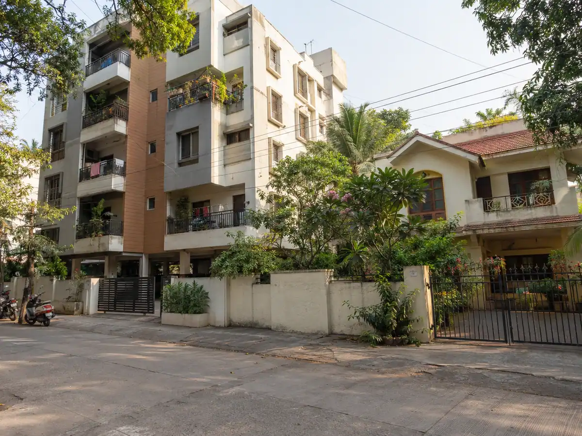 Apartment building and an independent villa in Pune